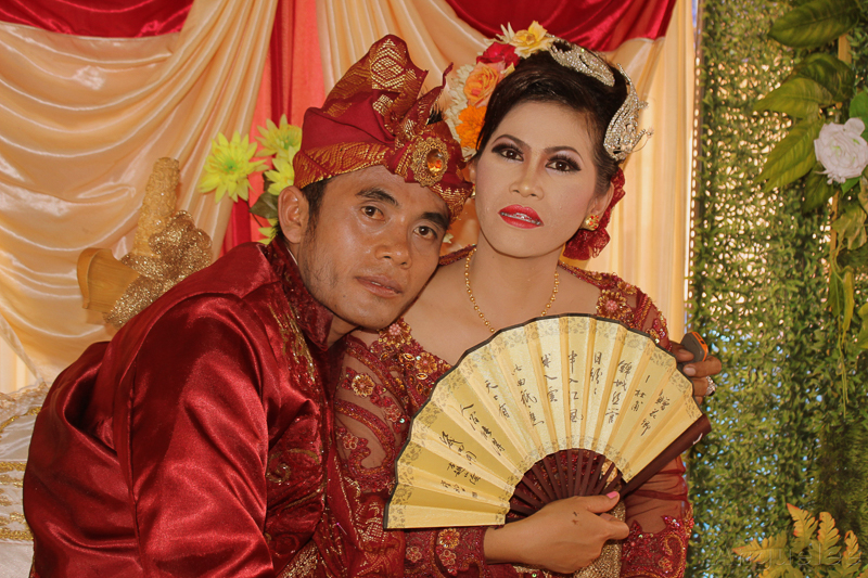Novomanželé, ostrov Lombok