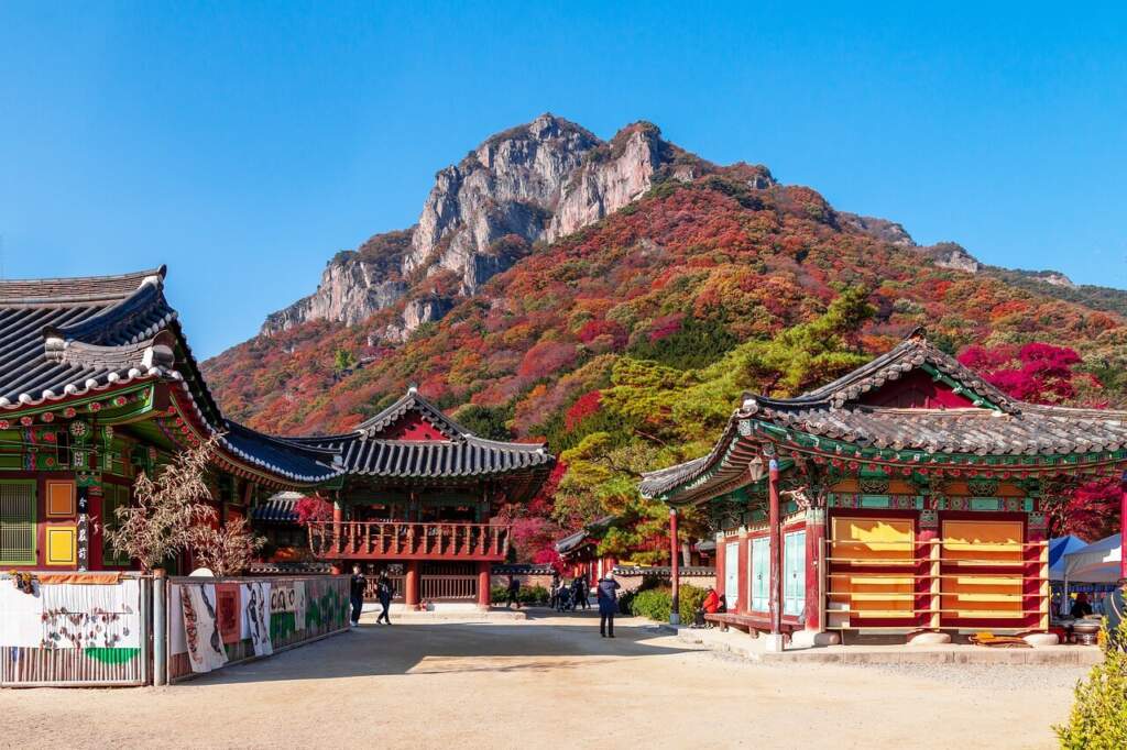 Buddhistický chrám Baekyangsa v Jižní Koreji