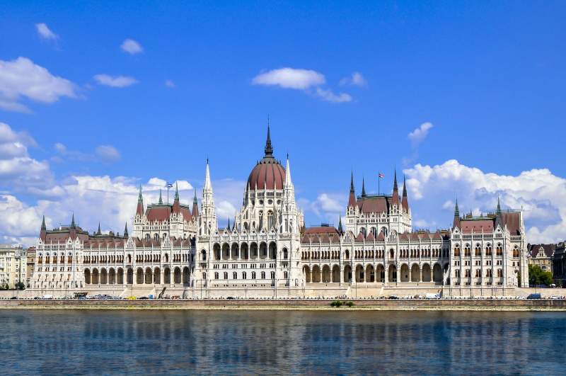budapešť budova parlamentu
