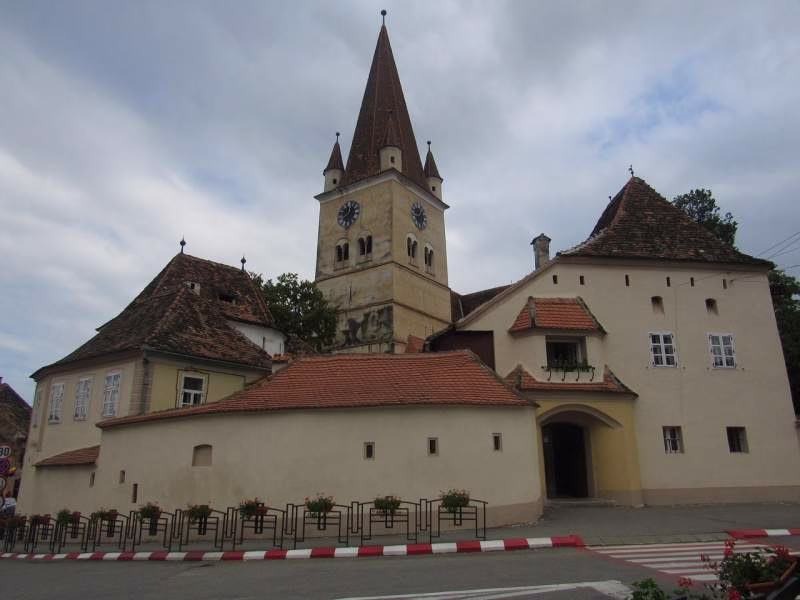 Opevněný kostel v Cisnădie nedaleko Sibiu