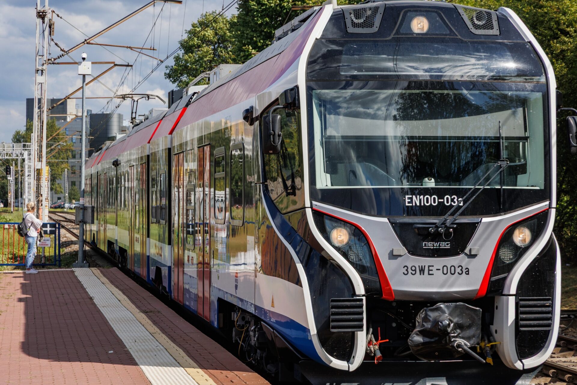 moderní tramvaj ve Varšavě