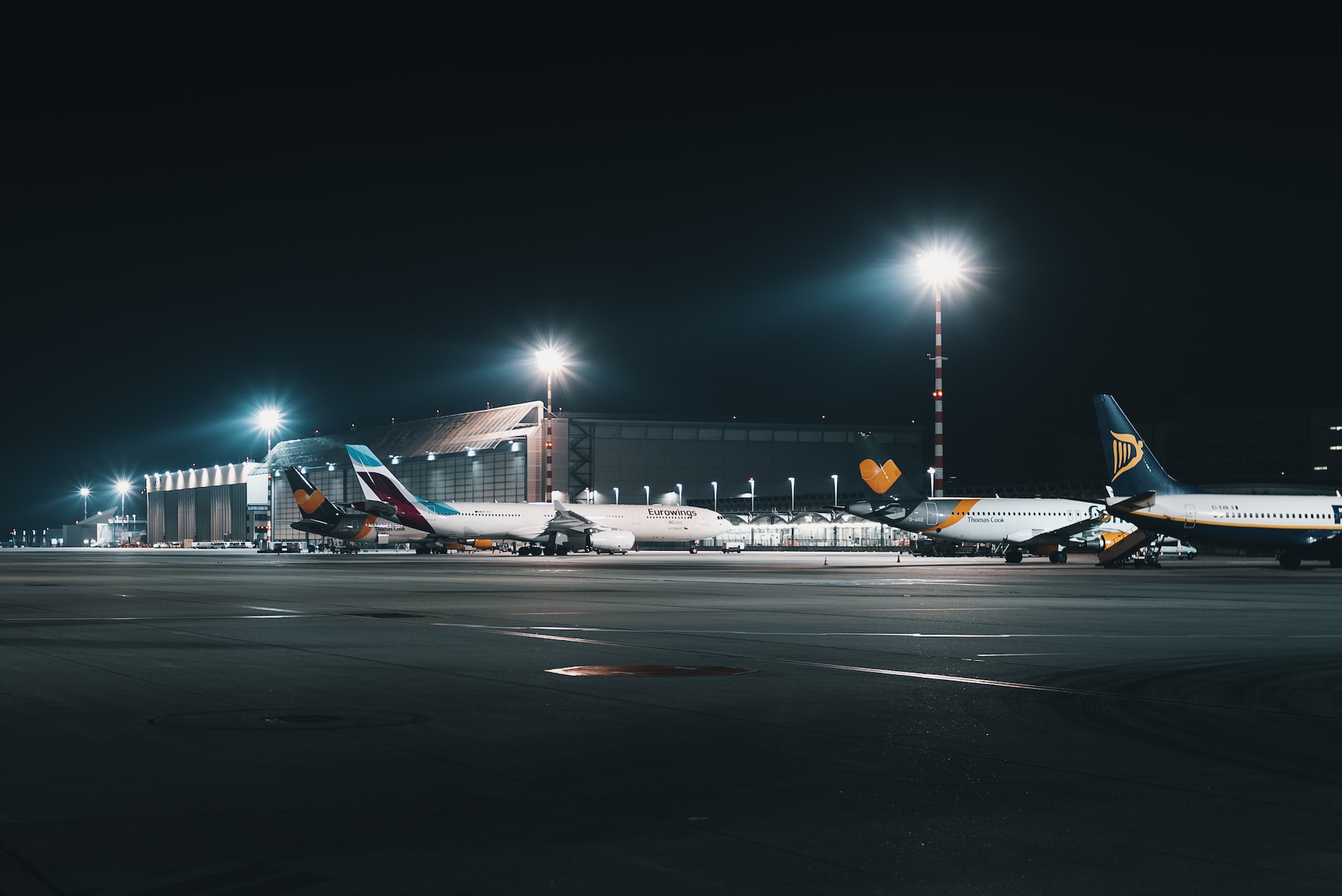 noční letiště