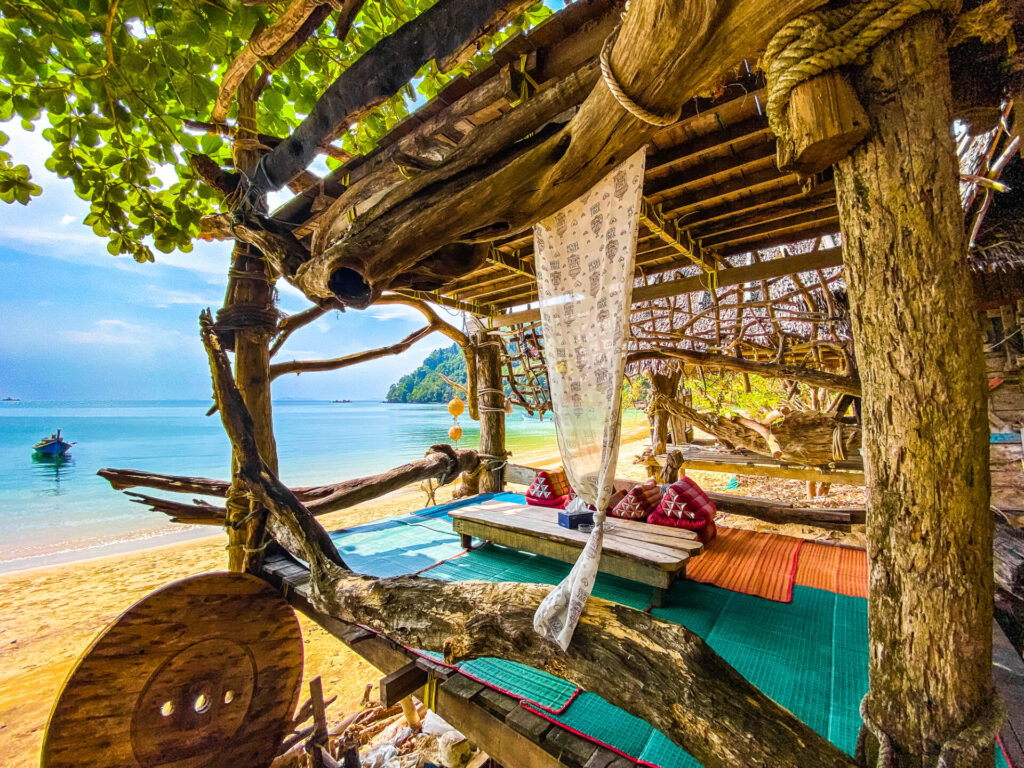 Pláž na Koh Phayam, Ranong, Thajsko
