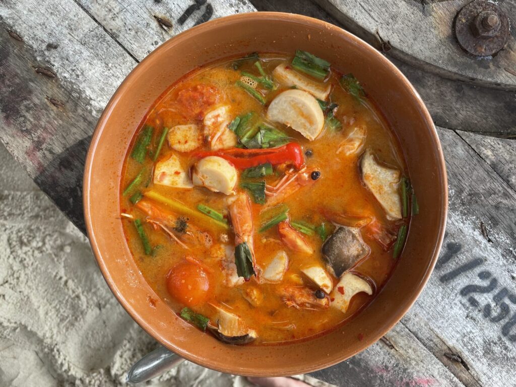 Tom Yum polévka v Thajsku