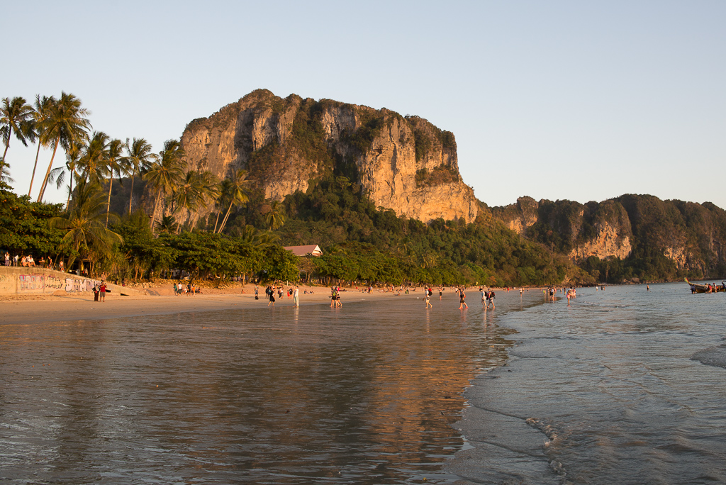 Pláž v Ao Nang, Krabi, Thajsko