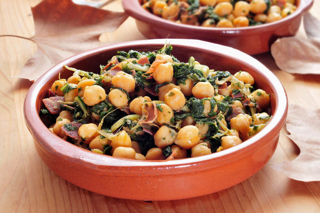 Espinacas con garbanzos, tapas Sevilla