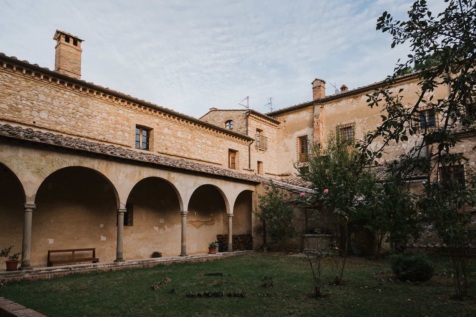 Klášterní dvorana kostela Sant'Agostino v San Gimignanu