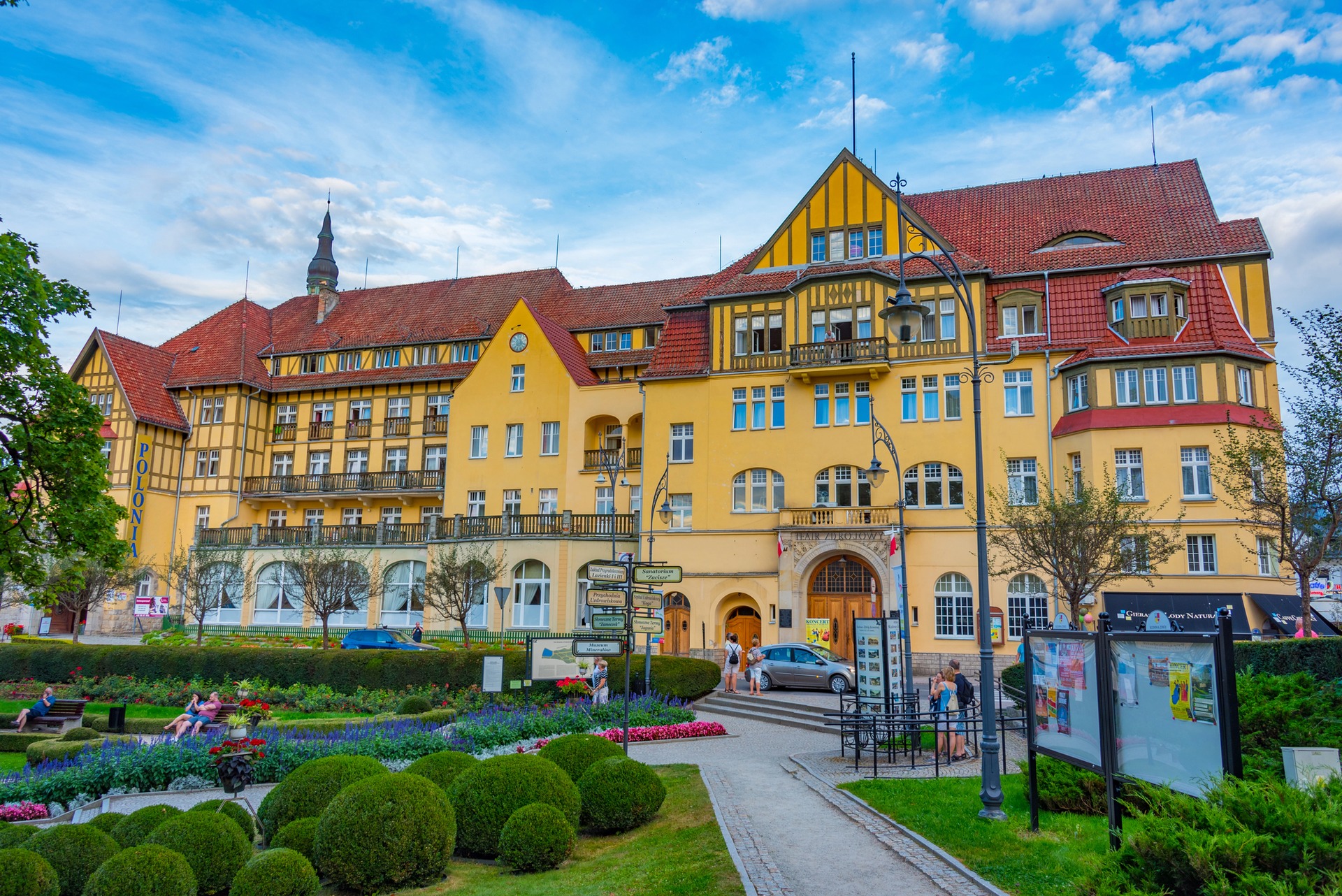 Sanatorium Polonia v Kudowě-Zdroji, sídlo Teatru Zdrojowego