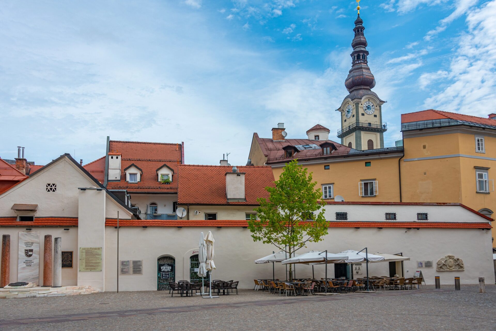 Stätte der Kärntner Einheit Památník Stätte der Kärntner Einheit v Klagenfurtu připomínající korutanský plebiscit