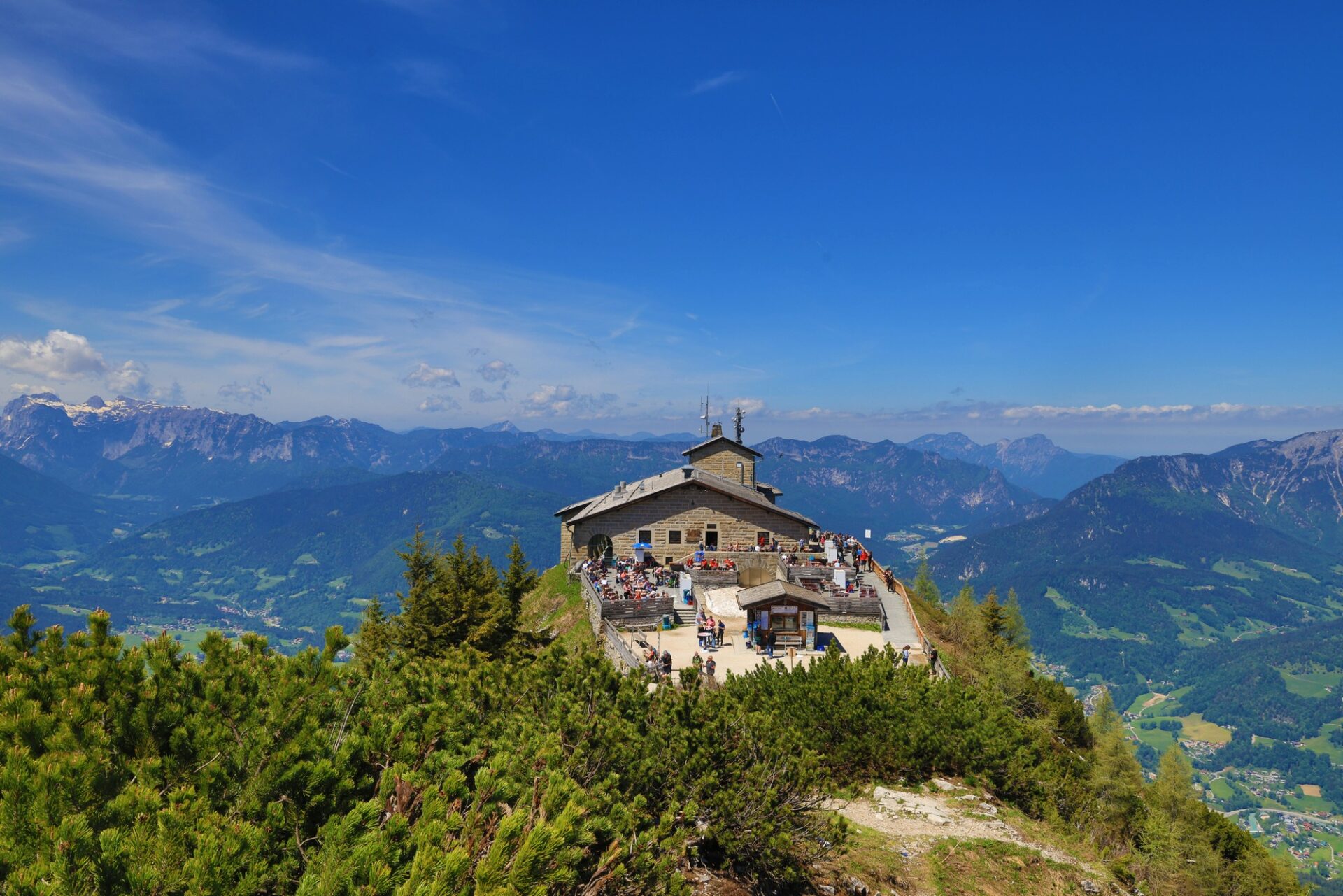 Orlí hnízdo (Kehlsteinhaus) nad Berchtesgadenem s výhledem na Alpy