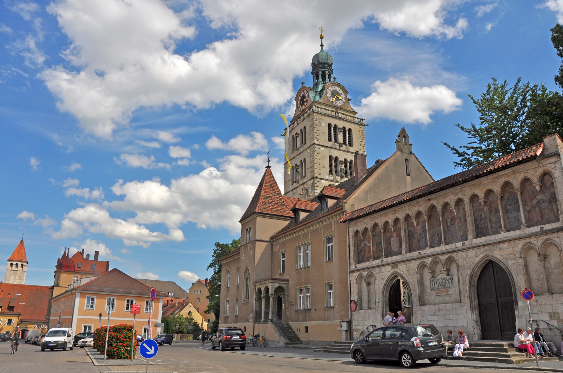 Historický kostel v centru Regensburgu