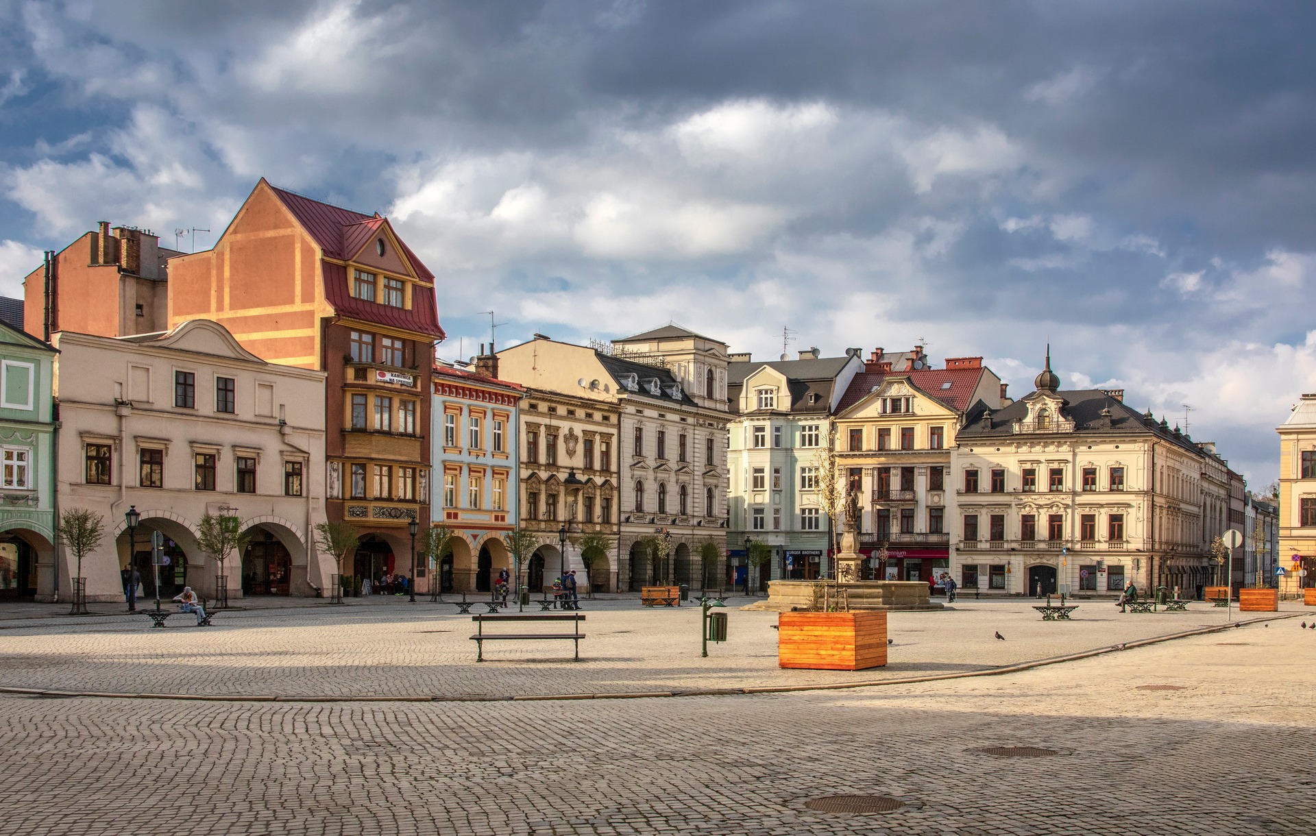 Měšťanské domy s podloubím na Rynku v Cieszyně