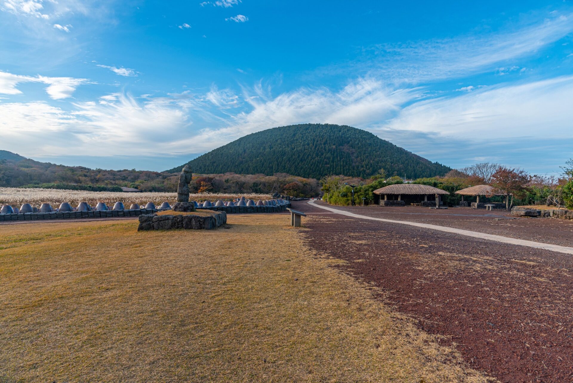 Keramika a sopečná krajina v Jeju Stone Park