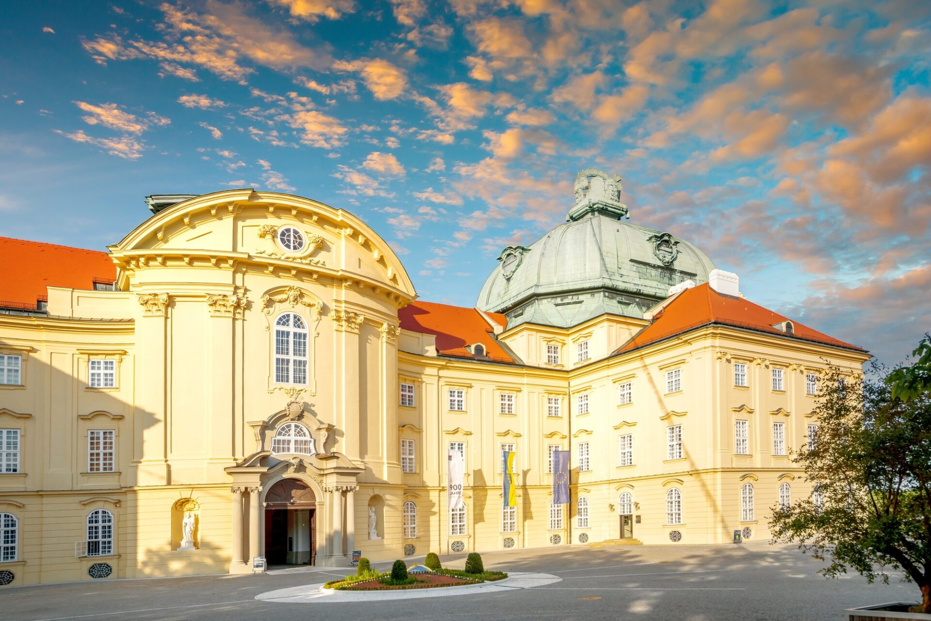Belvedere Belvedere ve Vídni za slunečného dne