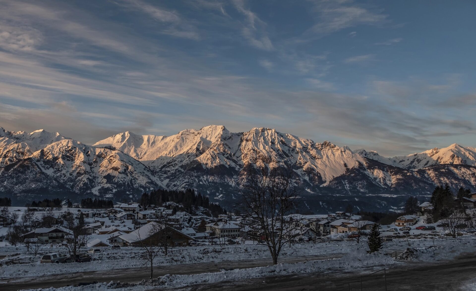 Zimní Tyrolsko Zimní panorama hor v Tyrolsku u Innsbrucku