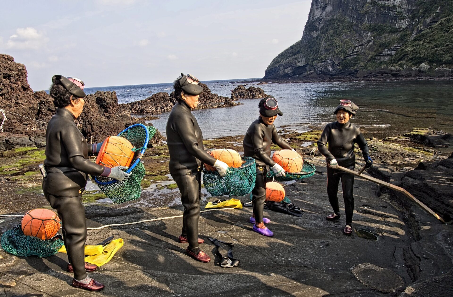 Tradiční potápěčky haenyeo na ostrově Jeju