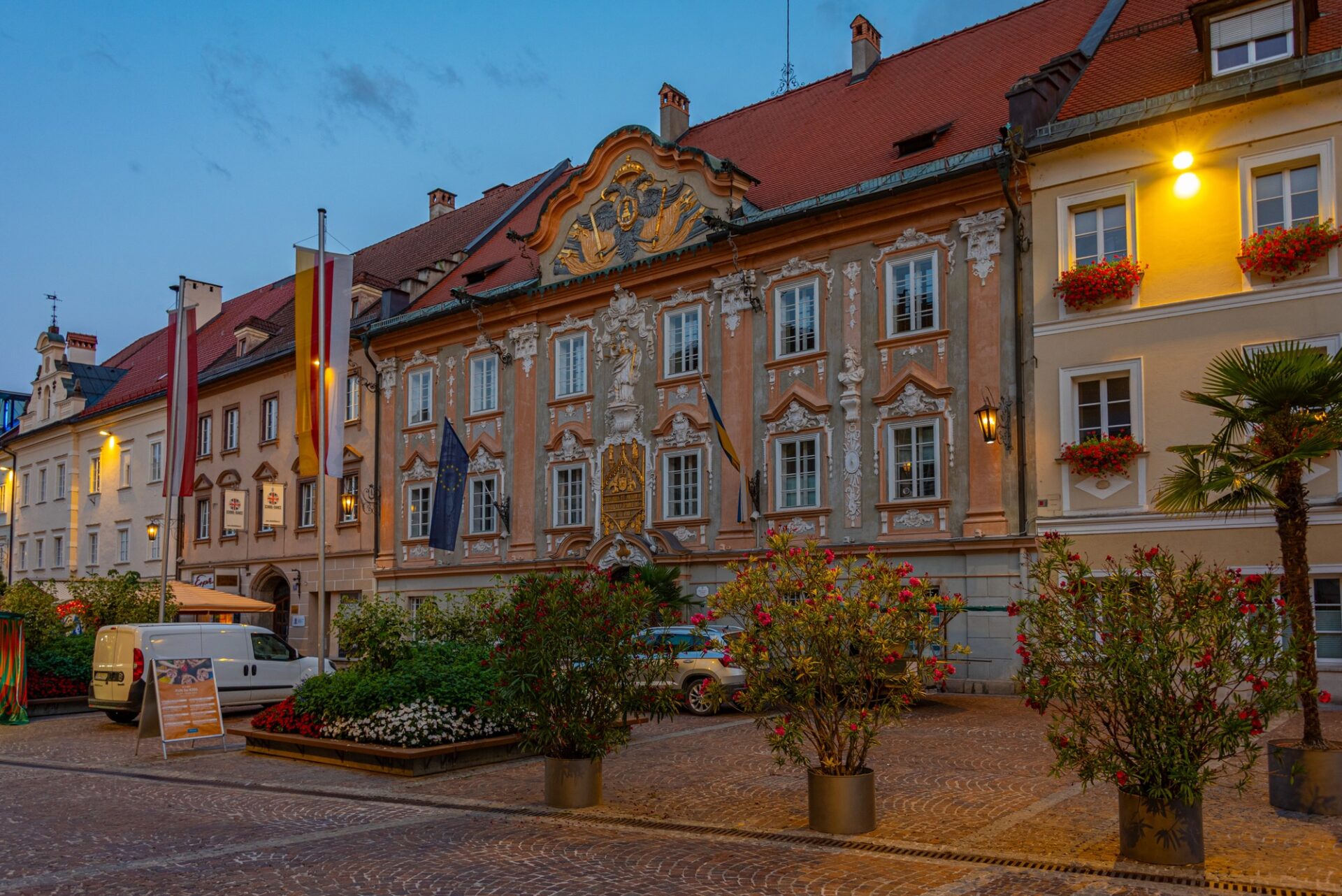St. Veit an der Glan Hauptplatz ve St. Veit an der Glan v Korutanech
